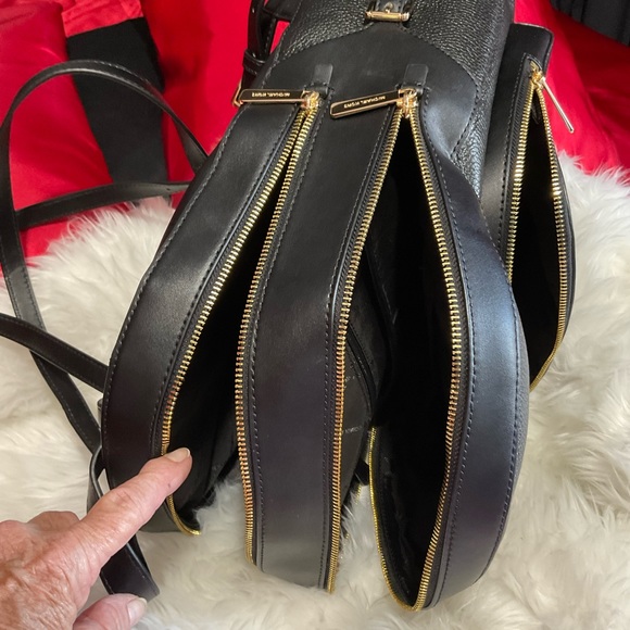 ⚫️?▪️”NWOT” BLACK PEBBLED SOFT MICHAEL KORS LEATHER BACKPACK  . . . main image 4